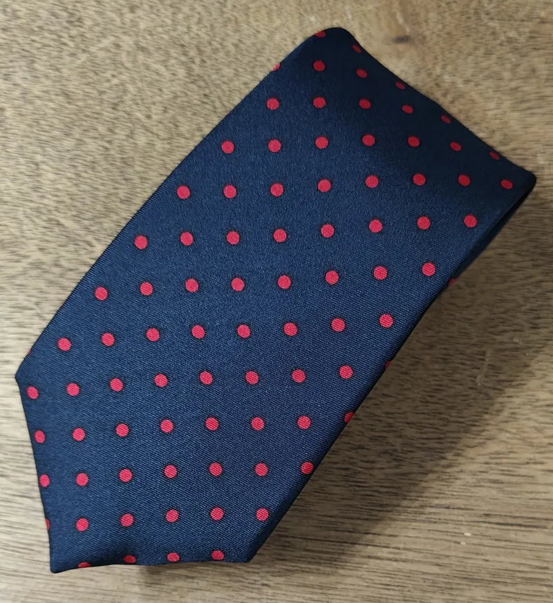 P.L. Sells Spot Silk Tie Navy/Red N666 