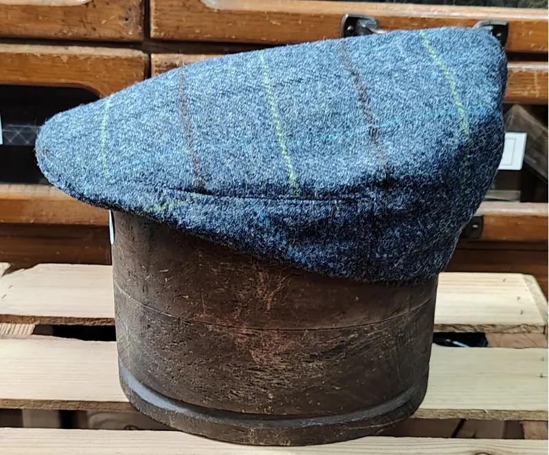  Lawrence and Foster Garforth Cap 8334-Moons-2