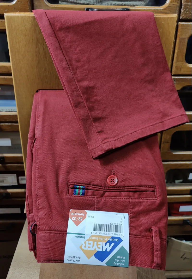 Meyer Oslo Travel Trousers Berry 9-316-55 