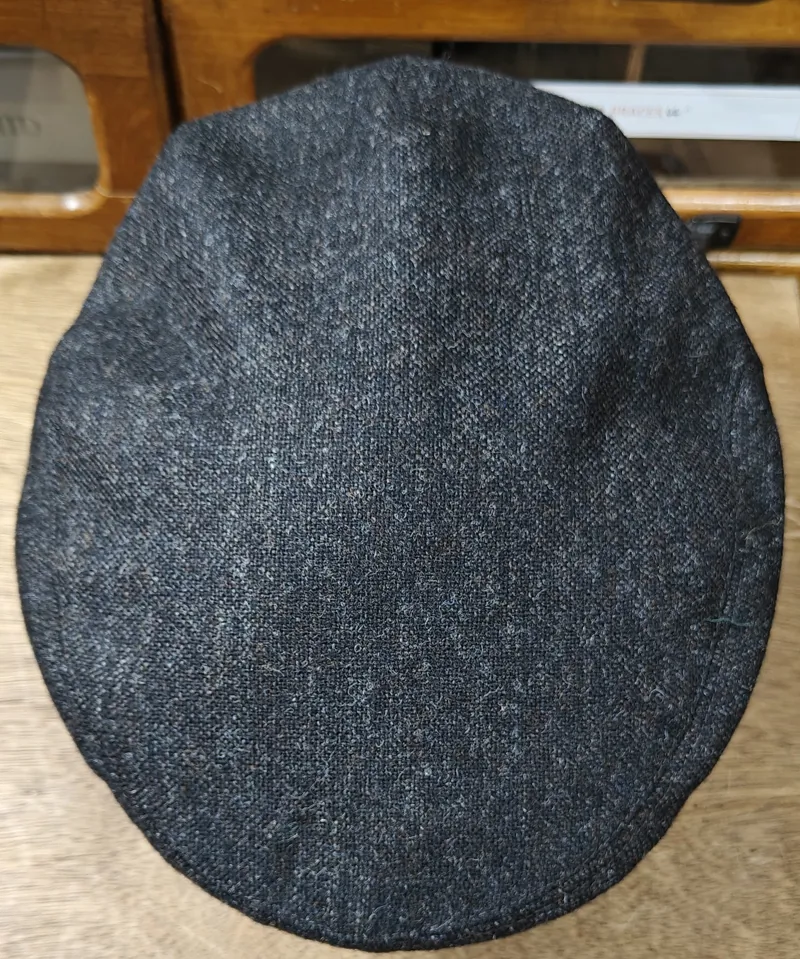 Lawrence and Foster Moon Cap Coffee Bean 2004/10 