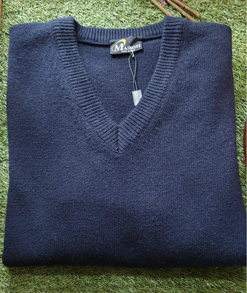 Massoti Lambswool V-Neck Jumper Navy L01 
