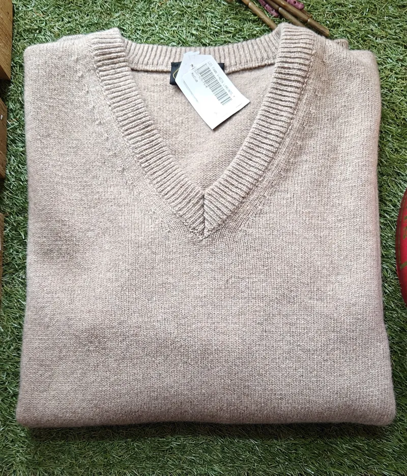Massoti Lambswool V-Neck Jumper Fawn L01 