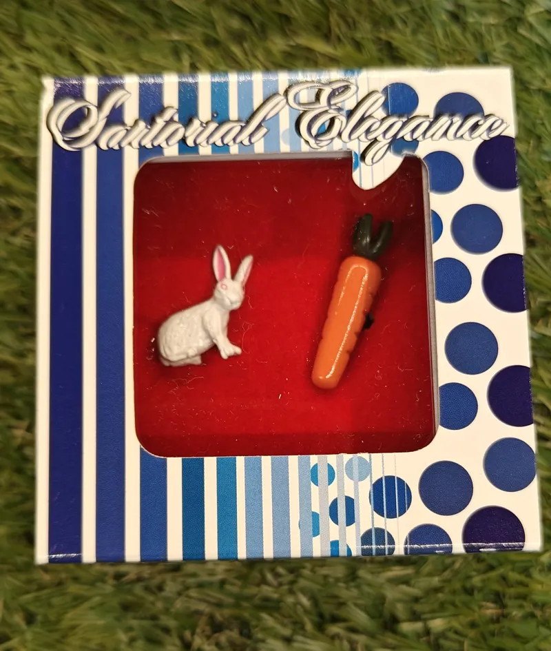 Sophos Novelty Bunny/Carrot Cufflinks