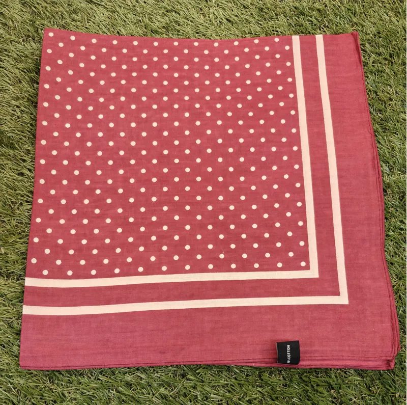 P.L. Sells Spot Hank Wine-White  H701/11 