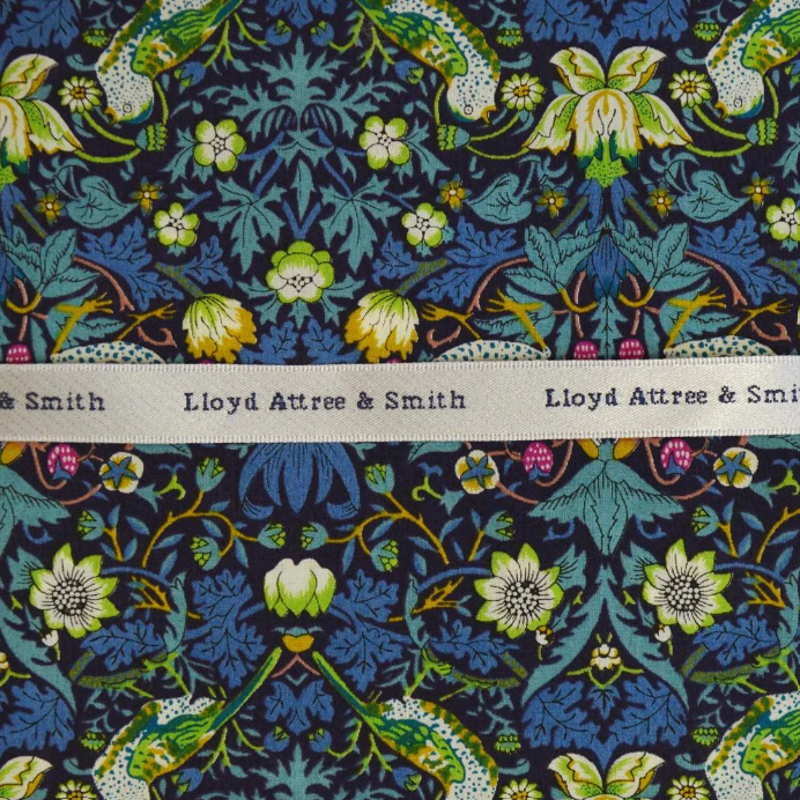 L.A. Smith Liberty Print Pocket Square Strawberry Thief Green LIBTPH06/1/OS 